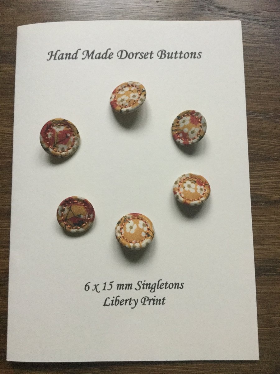 Set of 6,15 mm, Traditional Dorset Singleton Buttons, S8