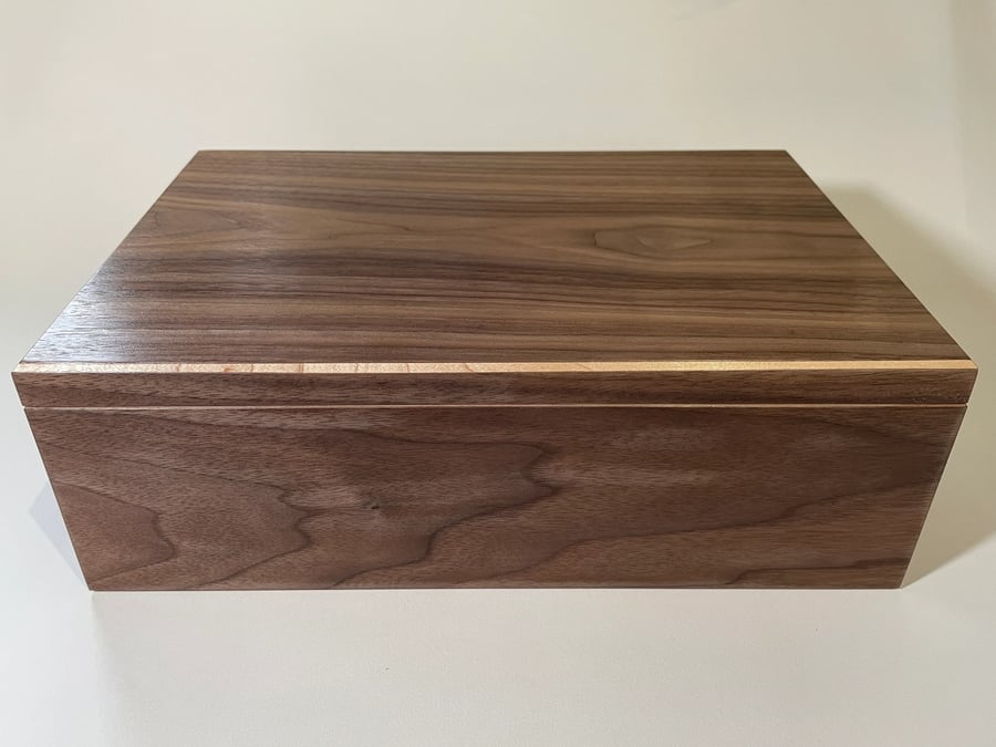 Handmade Walnut and Maple jewellery box, Walnut and Maple keepsake box