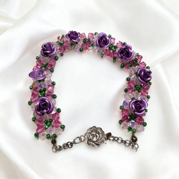 Enchanted Blooms: Rose-inspired Bracelet with Swarovski Sparkle