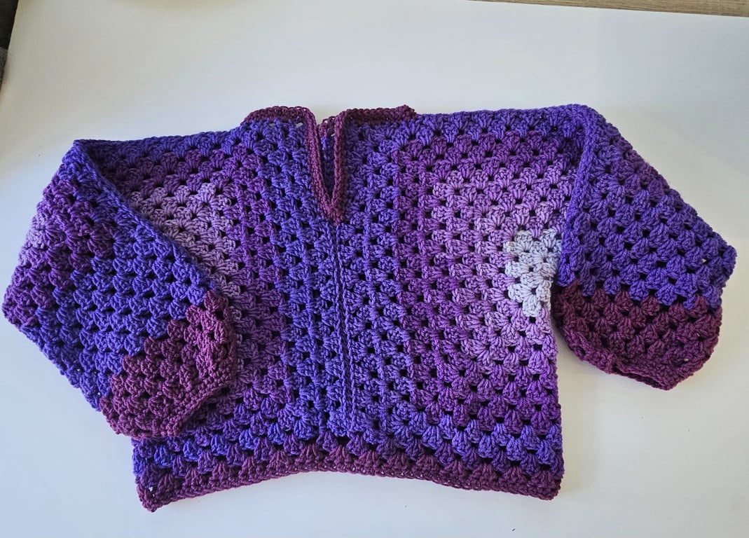 Kids crochet cropped hexi sweater