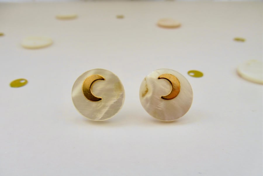 'Full Moon & Crescent Moon' celestial pearly silhouette GF stud earrings