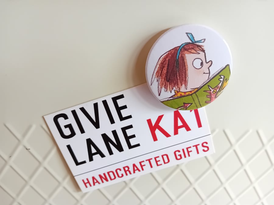 Fridge Magnet - Girl Reading