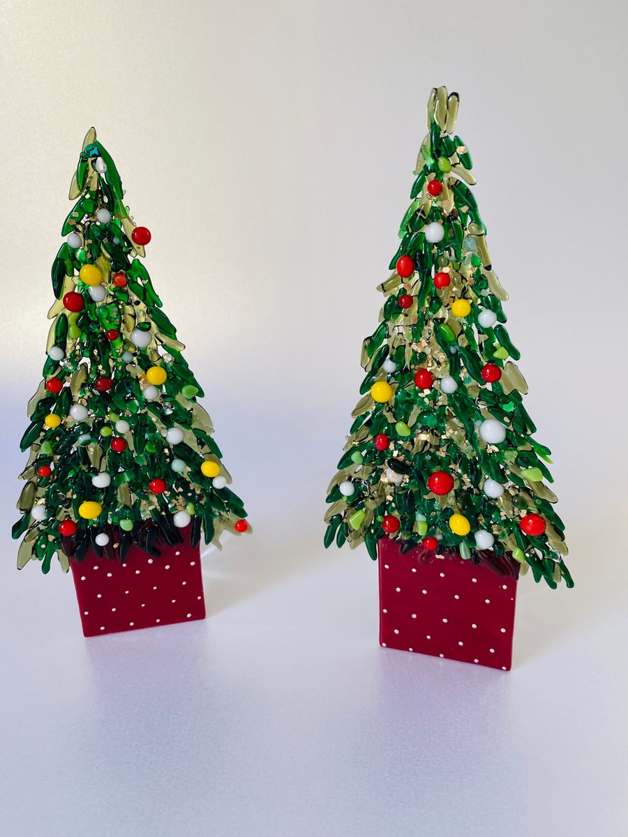 Free standing textured fused glass Christmas tree candle holder 