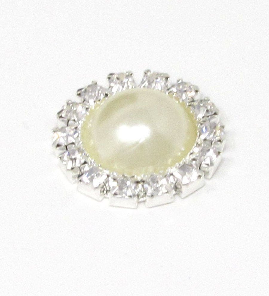 10pcs Round Diamante Rhinestone and Pearl Embellishments For Wedding Invitations