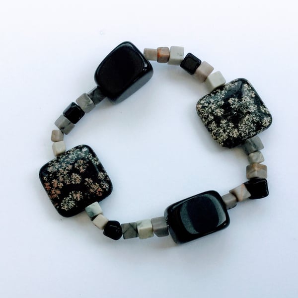 Gemstone Stretch Bracelet, Black and White