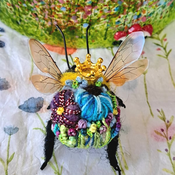 Embroidered Queen Bee 
