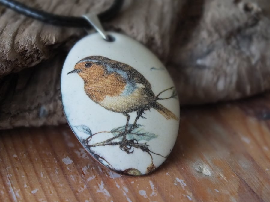 Oval Robin Pendant