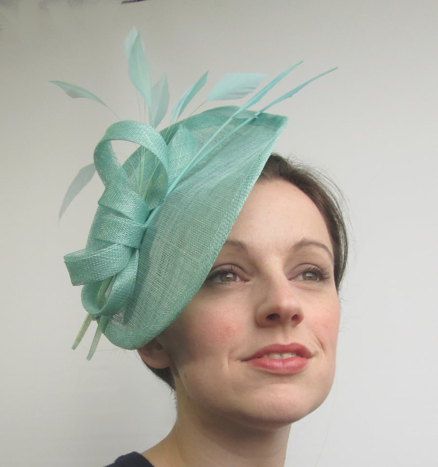 Aqua Blue Fascinator Hat - Handmade Wedding Hat, Races Fascinator, Tea Party