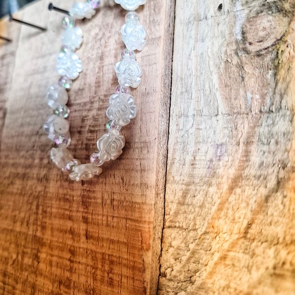 Handmade Floral Beaded Bracelet – Frosted Flower Beads with Iridescent Details