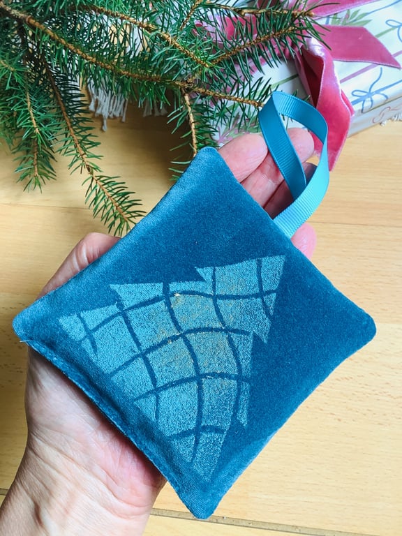 Velvet Lavender Sachet, Hand Printed Lavender Bag, Christmas Tree Ornament 