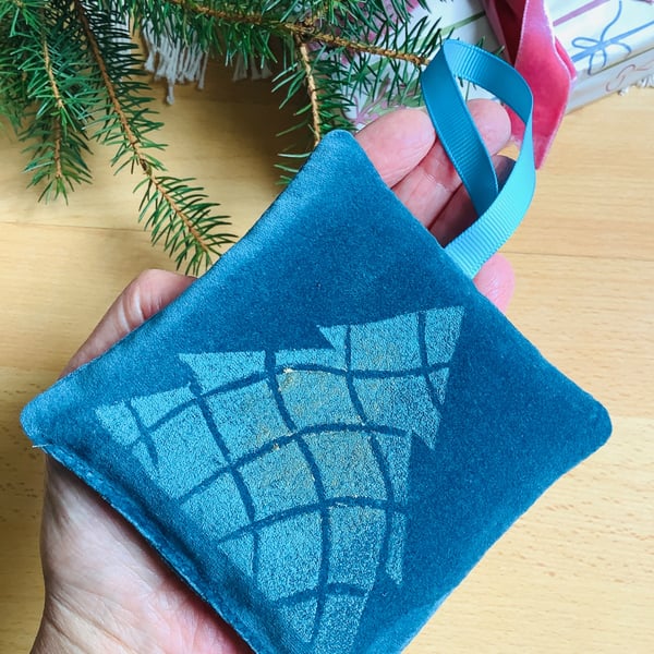 Velvet Lavender Sachet, Hand Printed Lavender Bag, Christmas Tree Ornament 