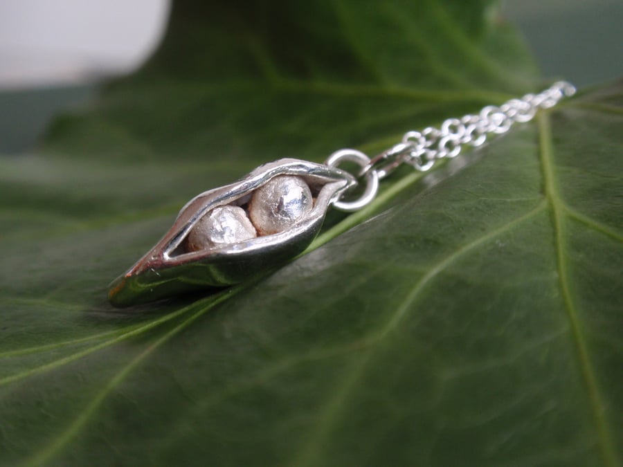 Sterling Silver Pea Pod Necklace - Peas in a Pod Pendant