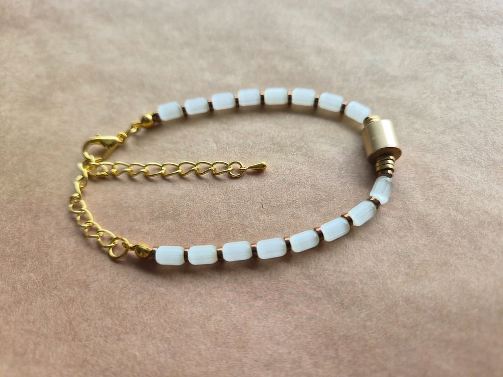 Afternoon Tea Bracelet, Lemon and gold. 
