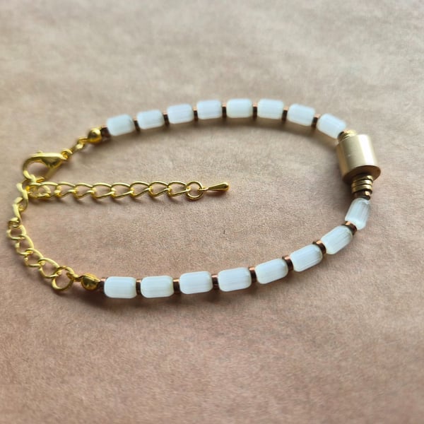 Afternoon Tea Bracelet, Lemon and gold. 