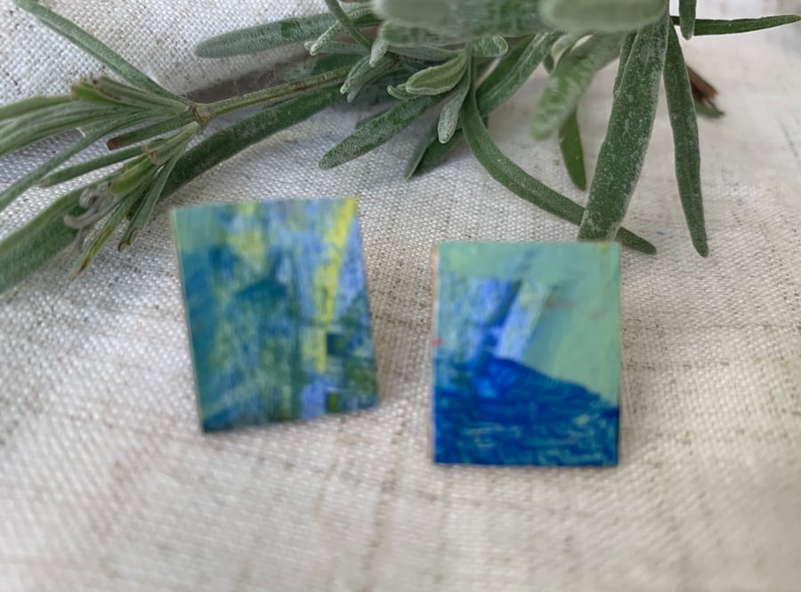 Stainless steel post earrings 