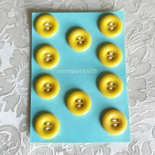 18MM MUSTARD YELLOW ROUND BUTTONS WITH FOUR HOLES FOR ATTACHING 