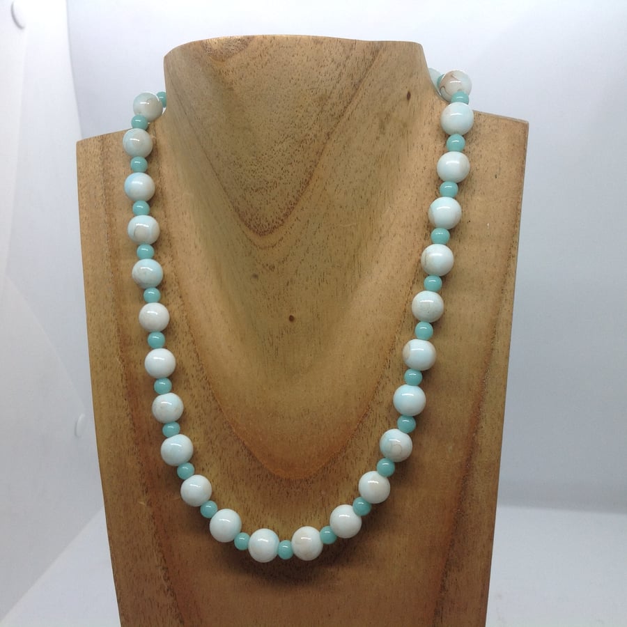 Necklace with vintage white agate and pale green beads 