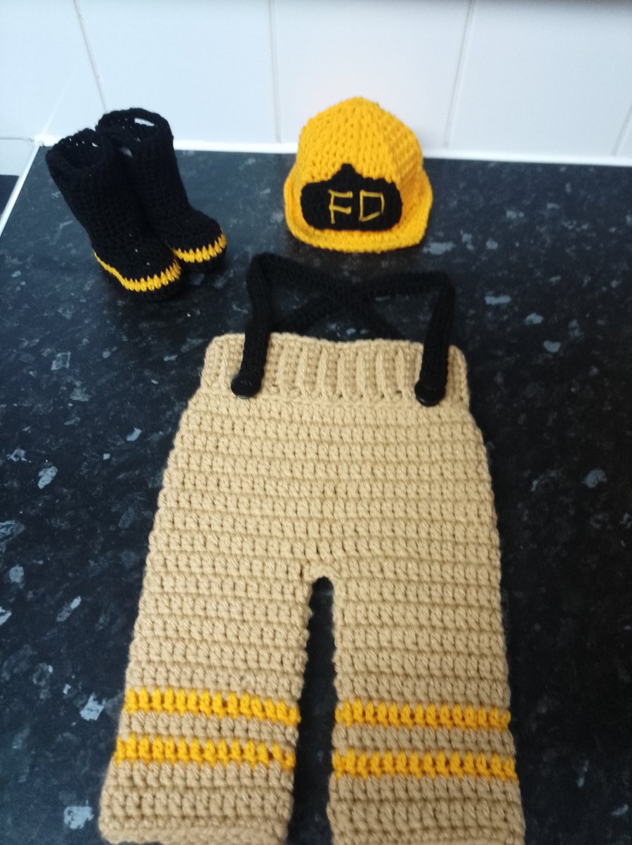 Crocheted Firefighter Outfit 