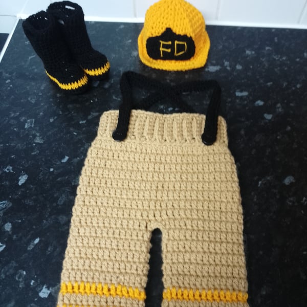 Crocheted Firefighter Outfit 