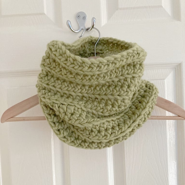Chunky Sage Green Crocheted Cowl - Wool acrylic blend 