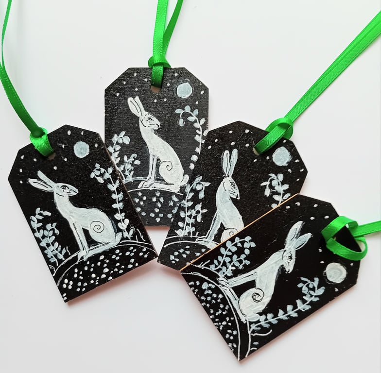 Set of 4 wooden gift tags with a white hare