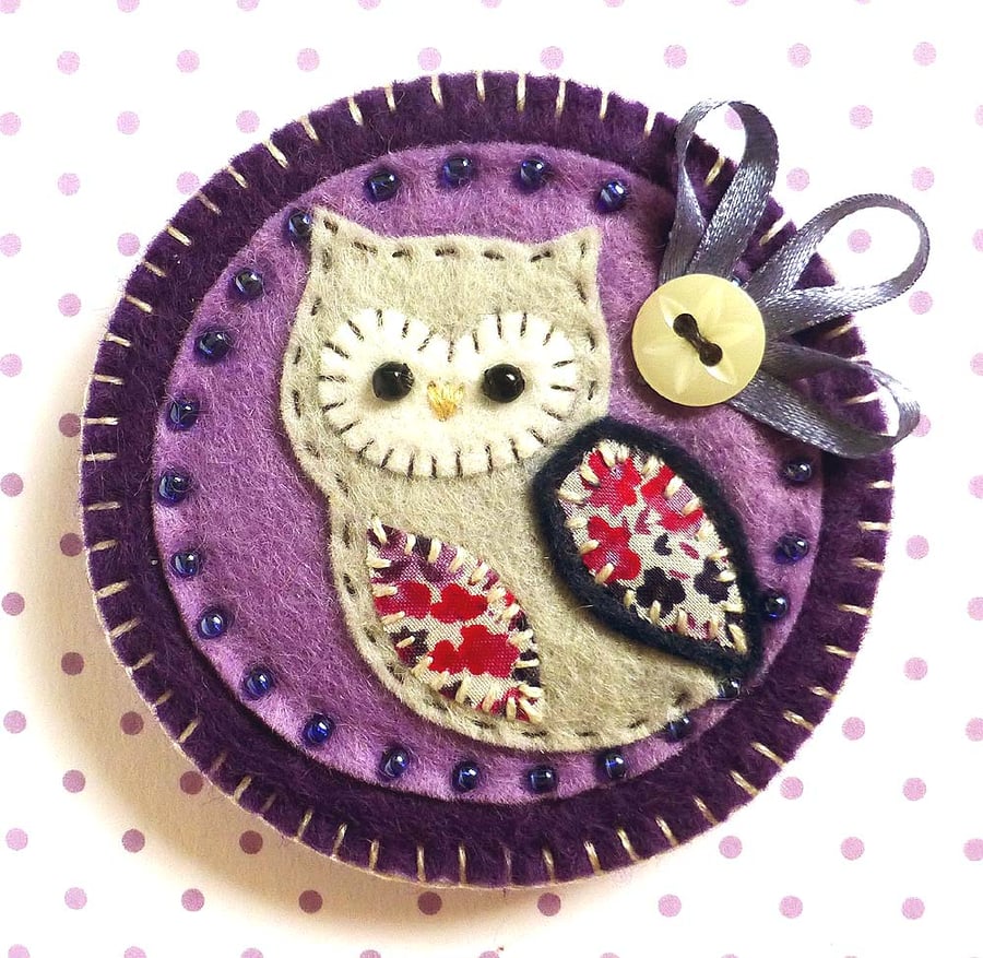 Felt Owl Brooch