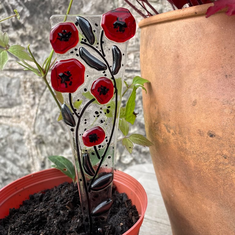 Poppy fused glass plant stake