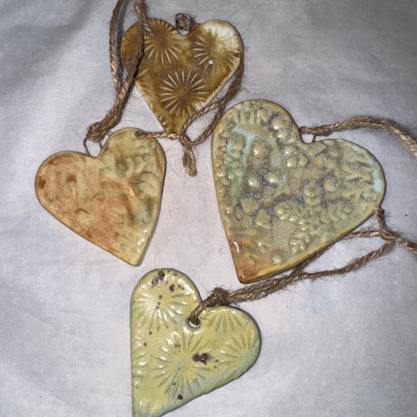 Ceramic hand made hearts 8