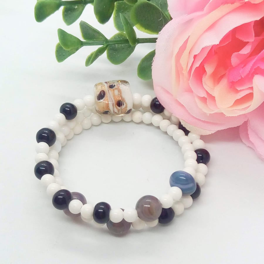 Black and White Glass Bead Memory Wire Cuff Bracelet, Boho Jewellery