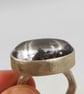 Elegant Quartz Cabochon Silver Ring - Image 4