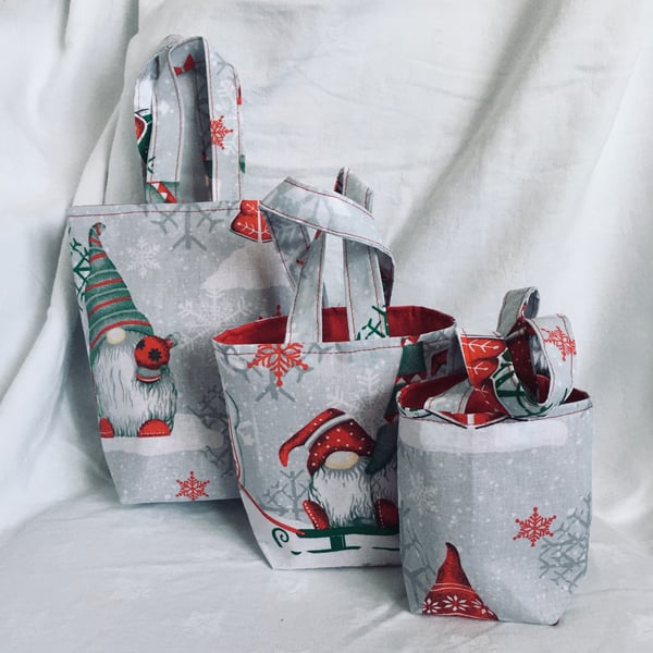 Christmas Gift Bags, Set of Fabric Gift Bags, Gift Tote Bags, Reusable Gift Bags