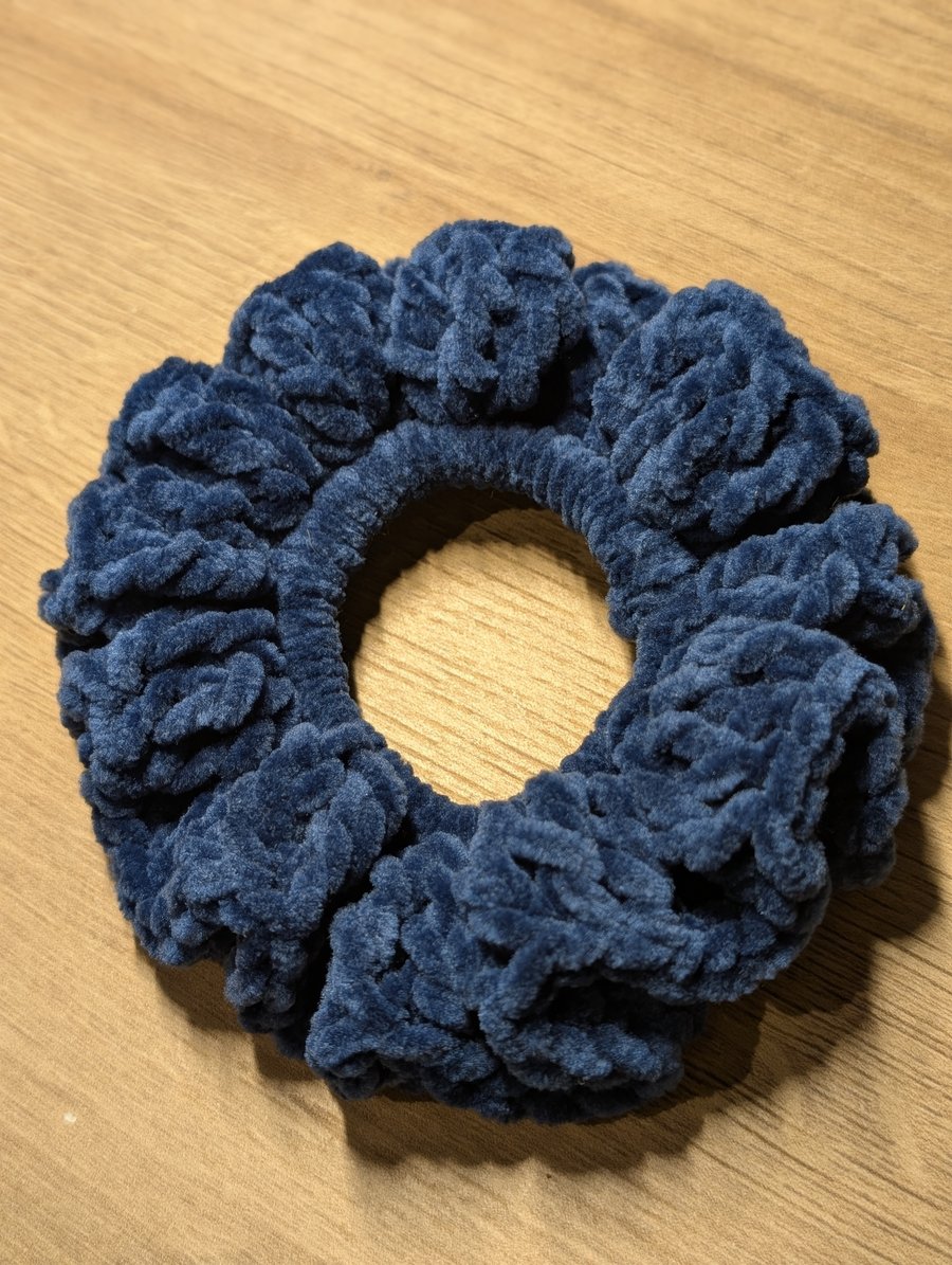 Crocheted Ruffle Scrunchie in Navy