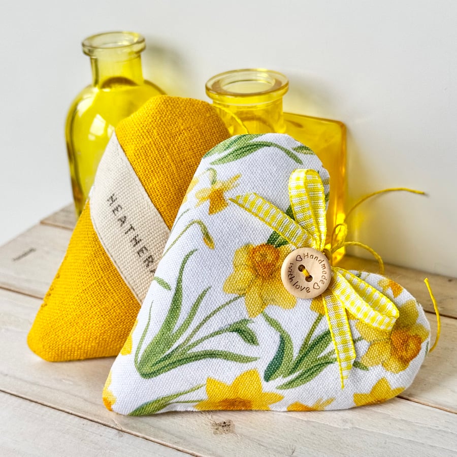 DAFFODIL HEART - cotton and yellow linen