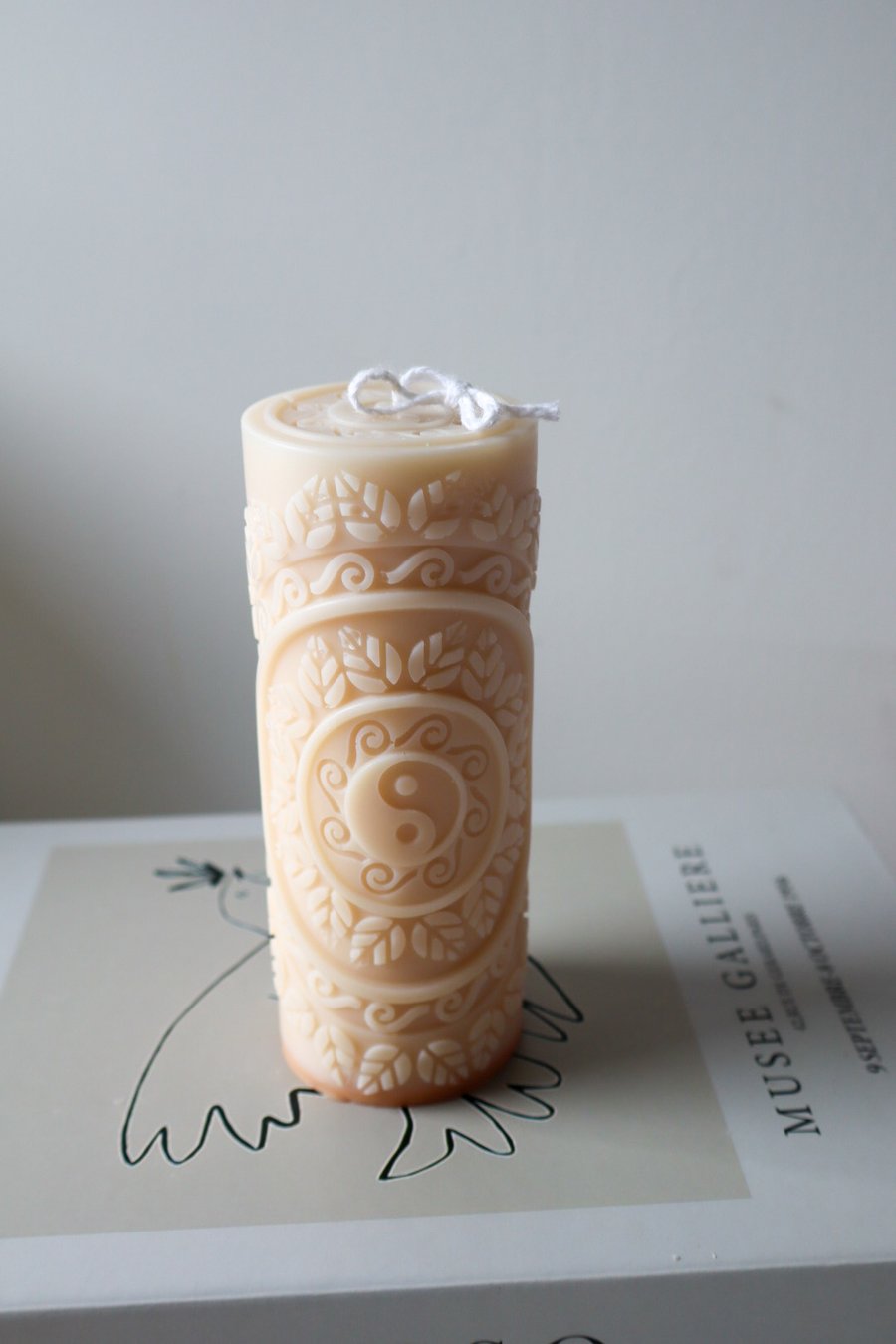 Yin Yang Cylinder Candle