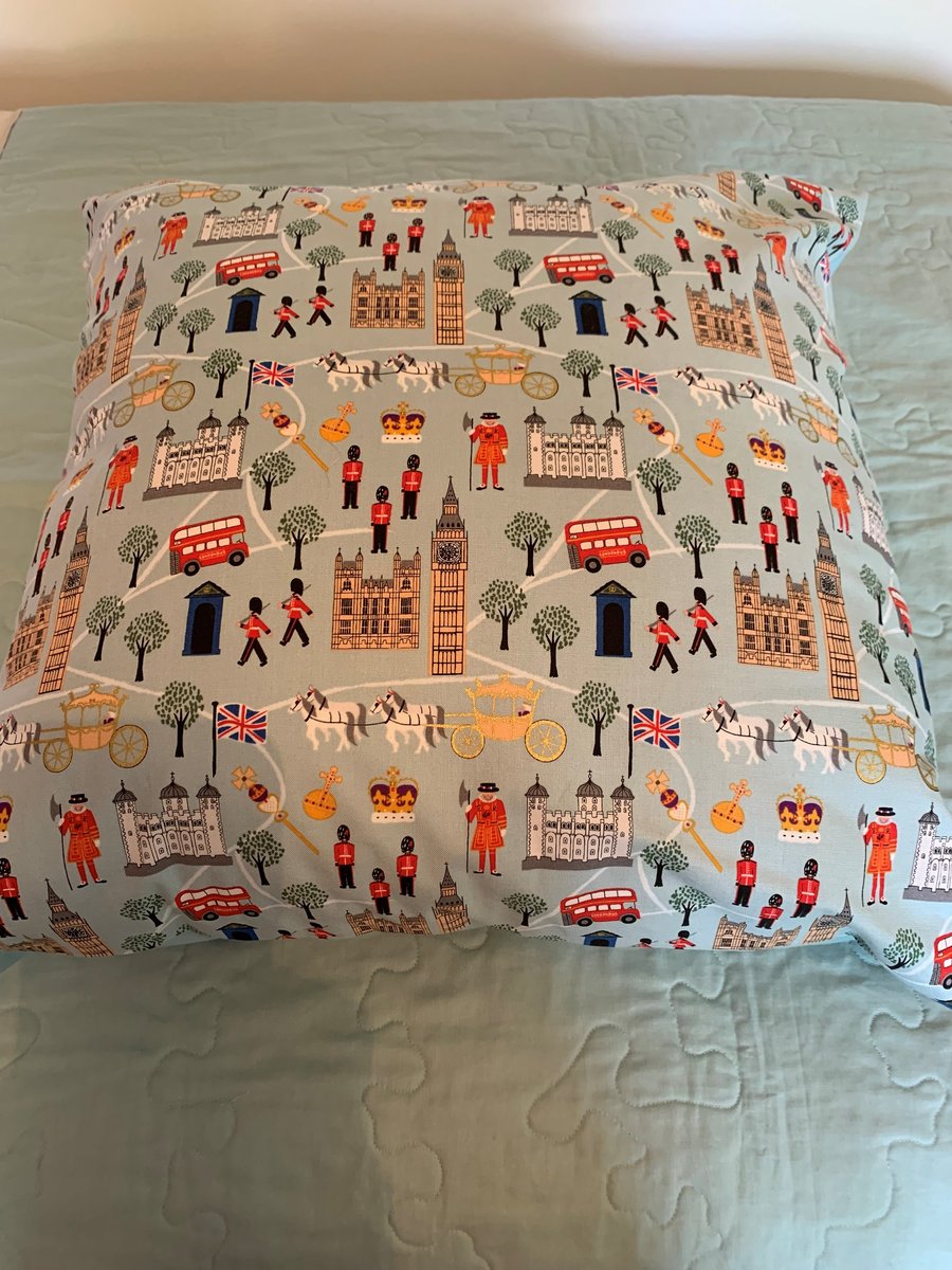 Cushion London theme design