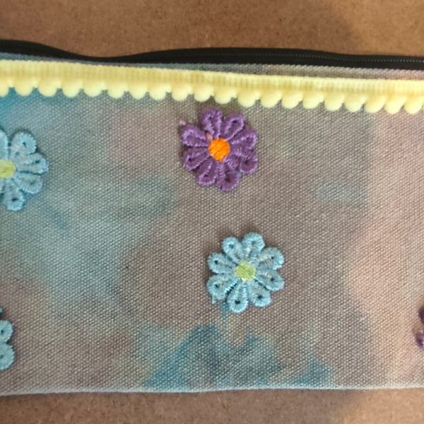 Small pink and blue zipper pouch