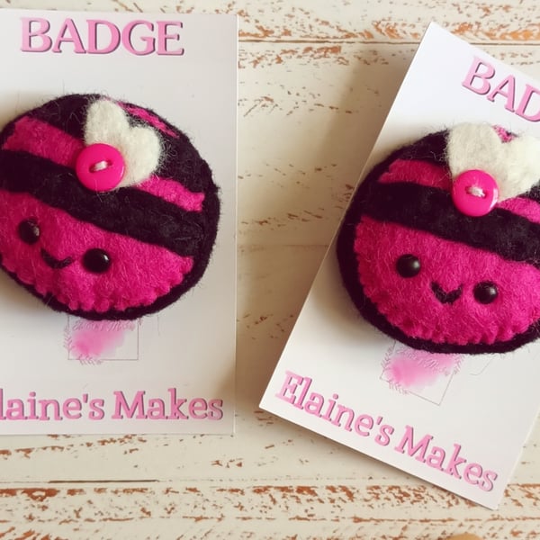 Hand sewn wool blend felt 'busy bee' badge on a printed back card (hot pink)