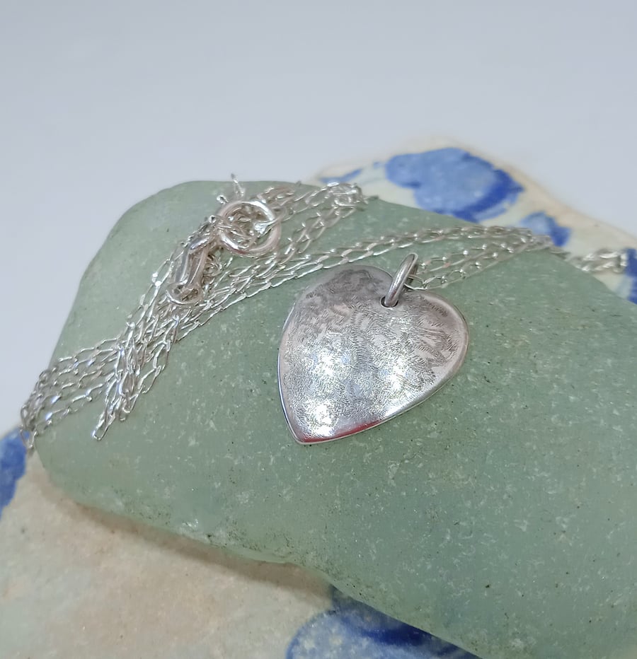 Sterling Silver Small Etched Heart Pendant Necklace (NKSSPDHT) - UK Free Post