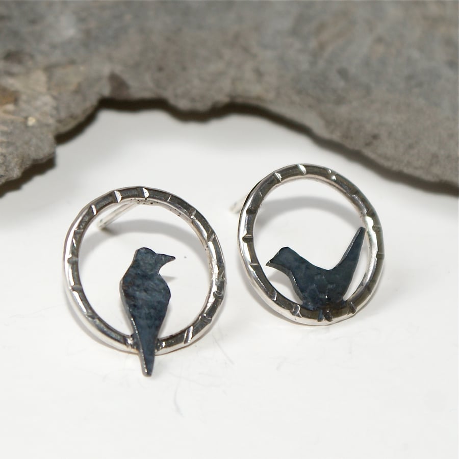 Mis-matched ittle bird stud earrings 
