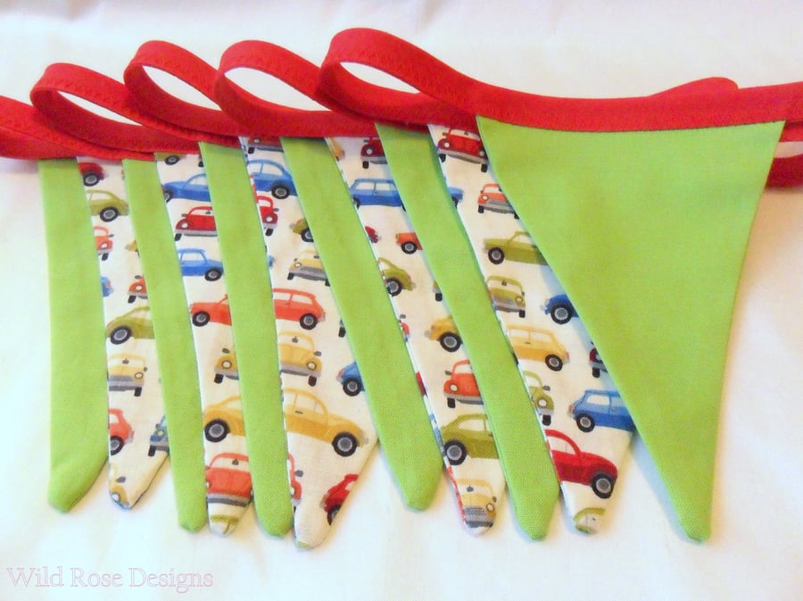 Bunting in red and green. Car bunting. Children's bunting. 