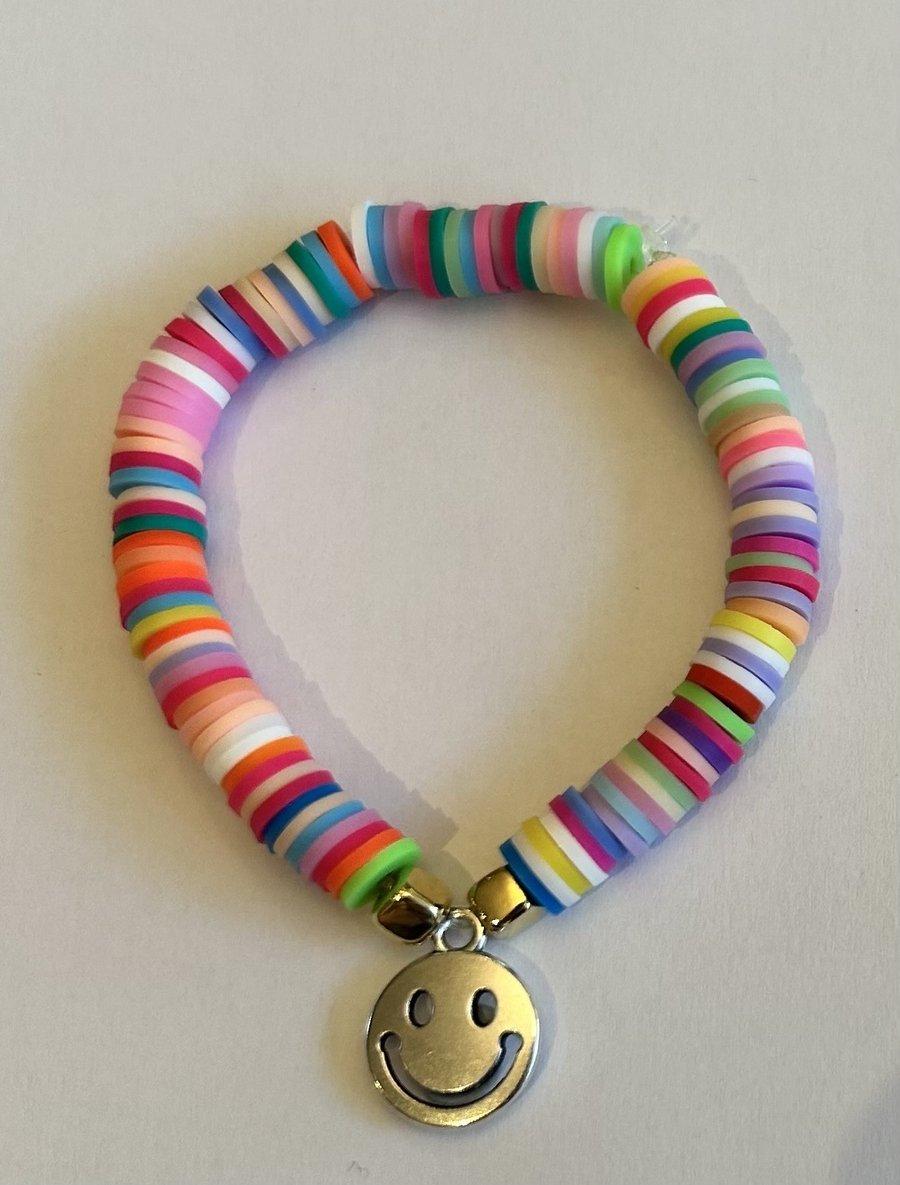 Cute smiley bracelet 
