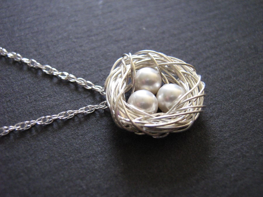 Sterling silver and pearl nest pendant
