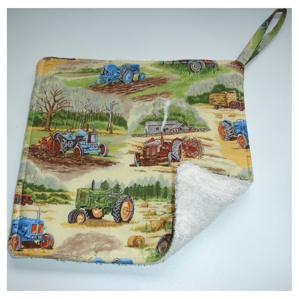 Tractor Pot Holder Oven Grab Pad Kitchen Mat Cows Potholder Farm Tractors