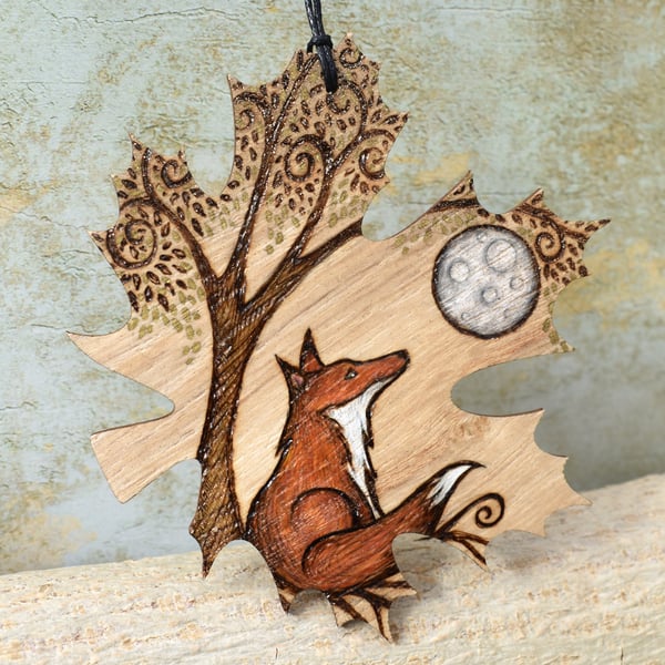 Moongazing friend. Pyrography fox personalised decoration.