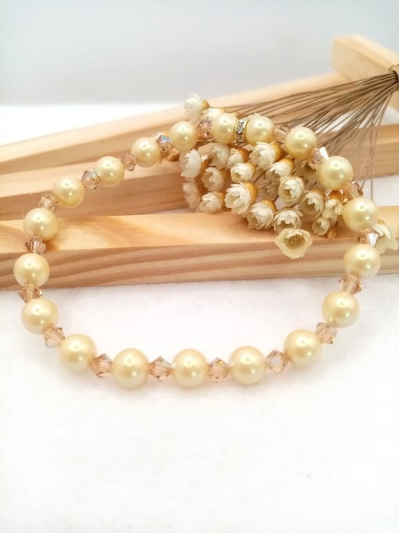Stretch Bracelet - Yellow Pearlescent Preciosa Crystal Pearl Bracelet 