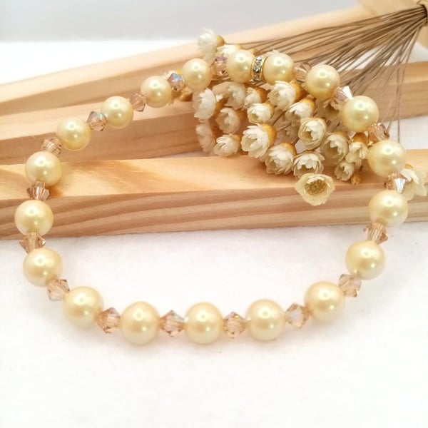Stretch Bracelet - Yellow Pearlescent Preciosa Crystal Pearl Bracelet 