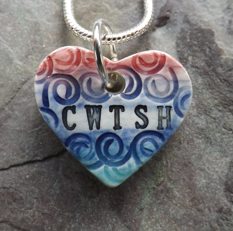 Calon Cwtsh Ceramic Heart Pendant
