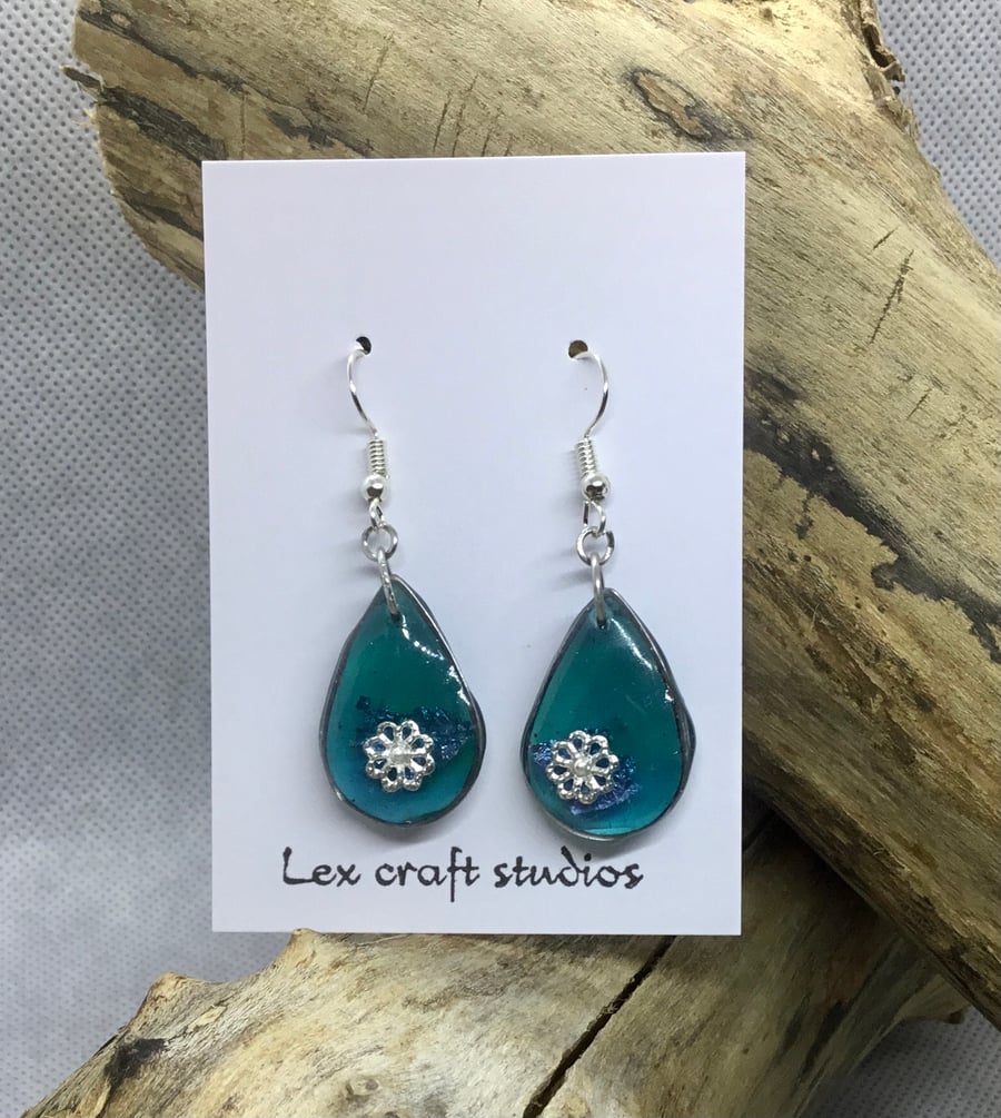 Green resin and silver flower earrings 