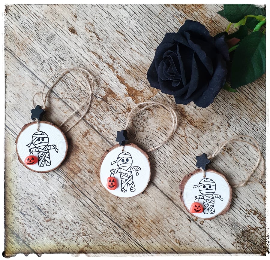 Seaglass Halloween hanging ornaments, "MUMMY"