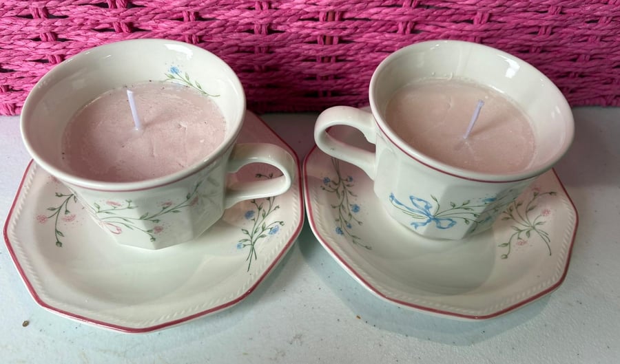 Churchill Mille Fleur Teacup Candle – Vanilla Scented Soy Wax – Upcycled Vintage